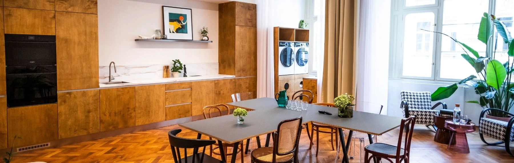 Surikata Studio: The Art of Content 