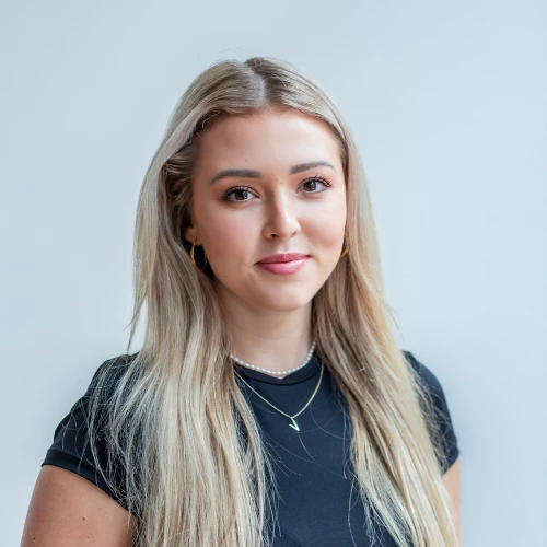 Veronika Varsamisová